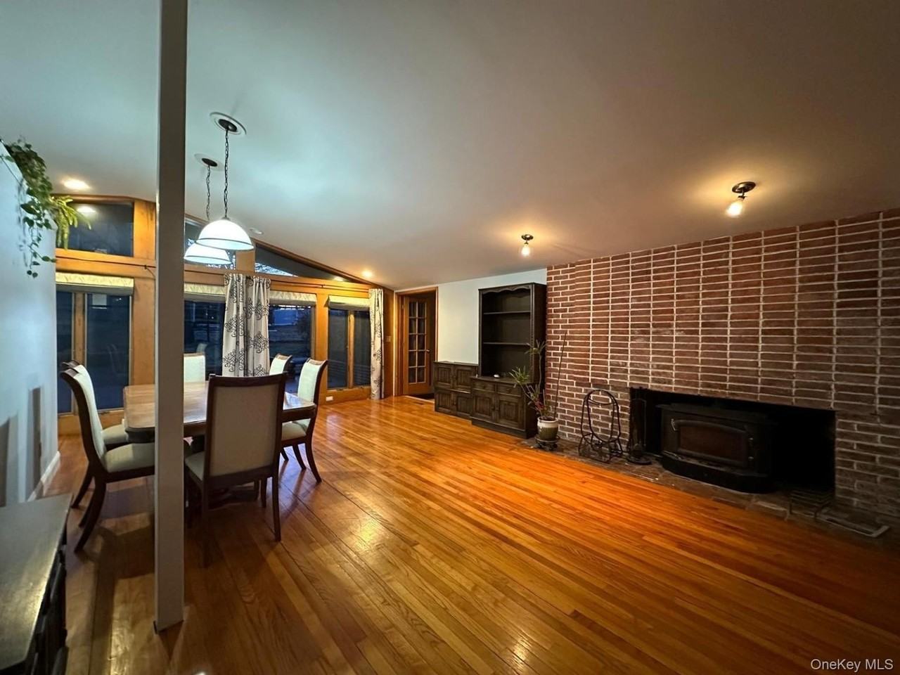 43 Tephanic Ave - Photo 7 of 12