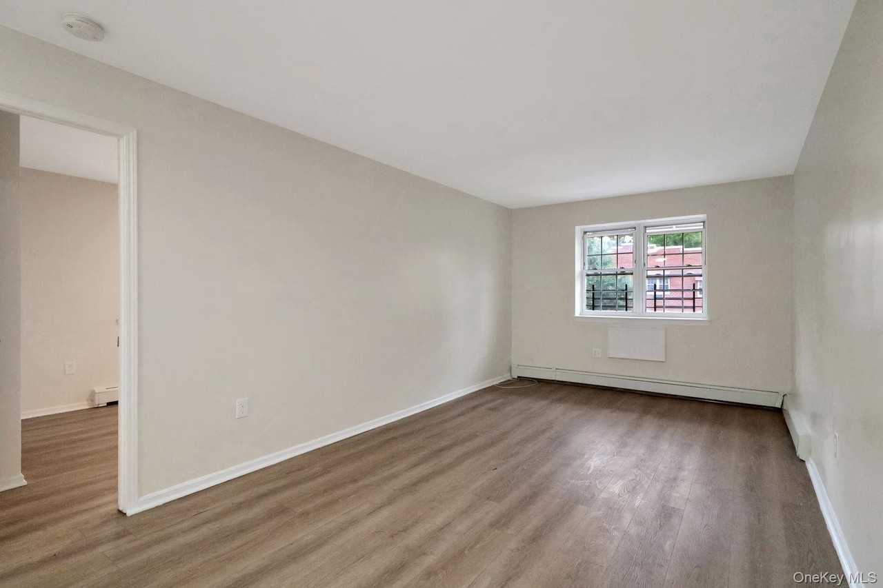 1051 Cauldwell Ave #3 - Photo 2 of 15