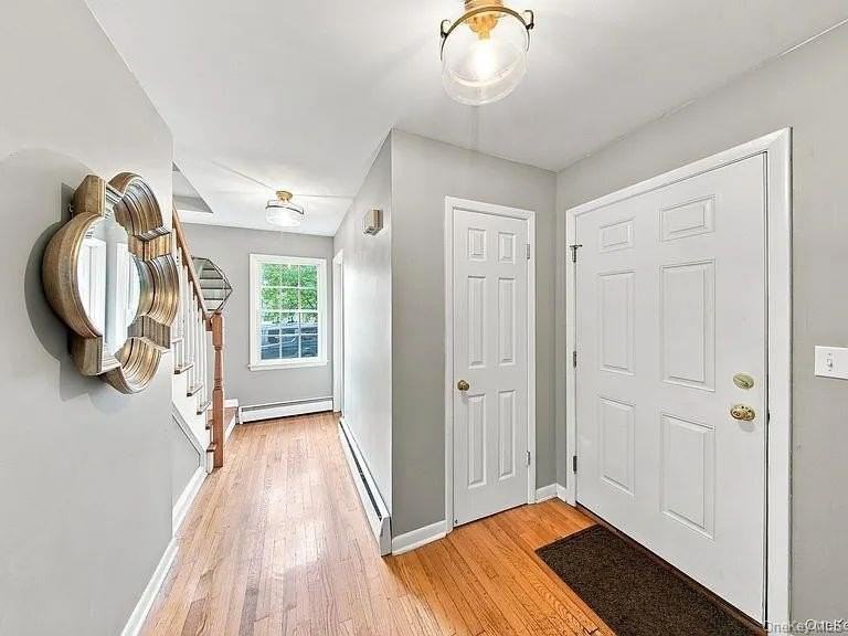 4 Fleetwood Dr - Photo 4 of 13
