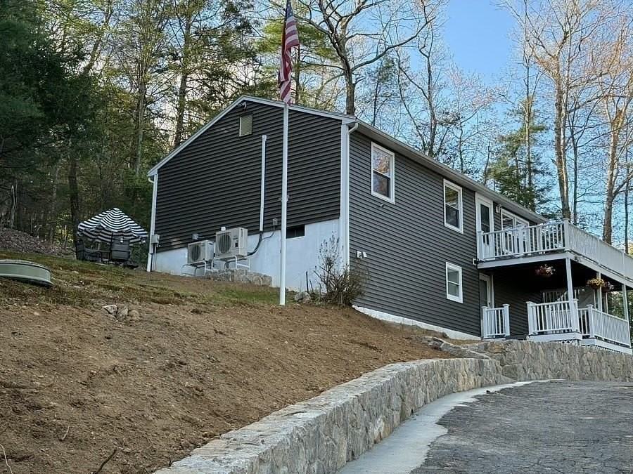 89 Westwood Dr #2 - Photo 3 of 42