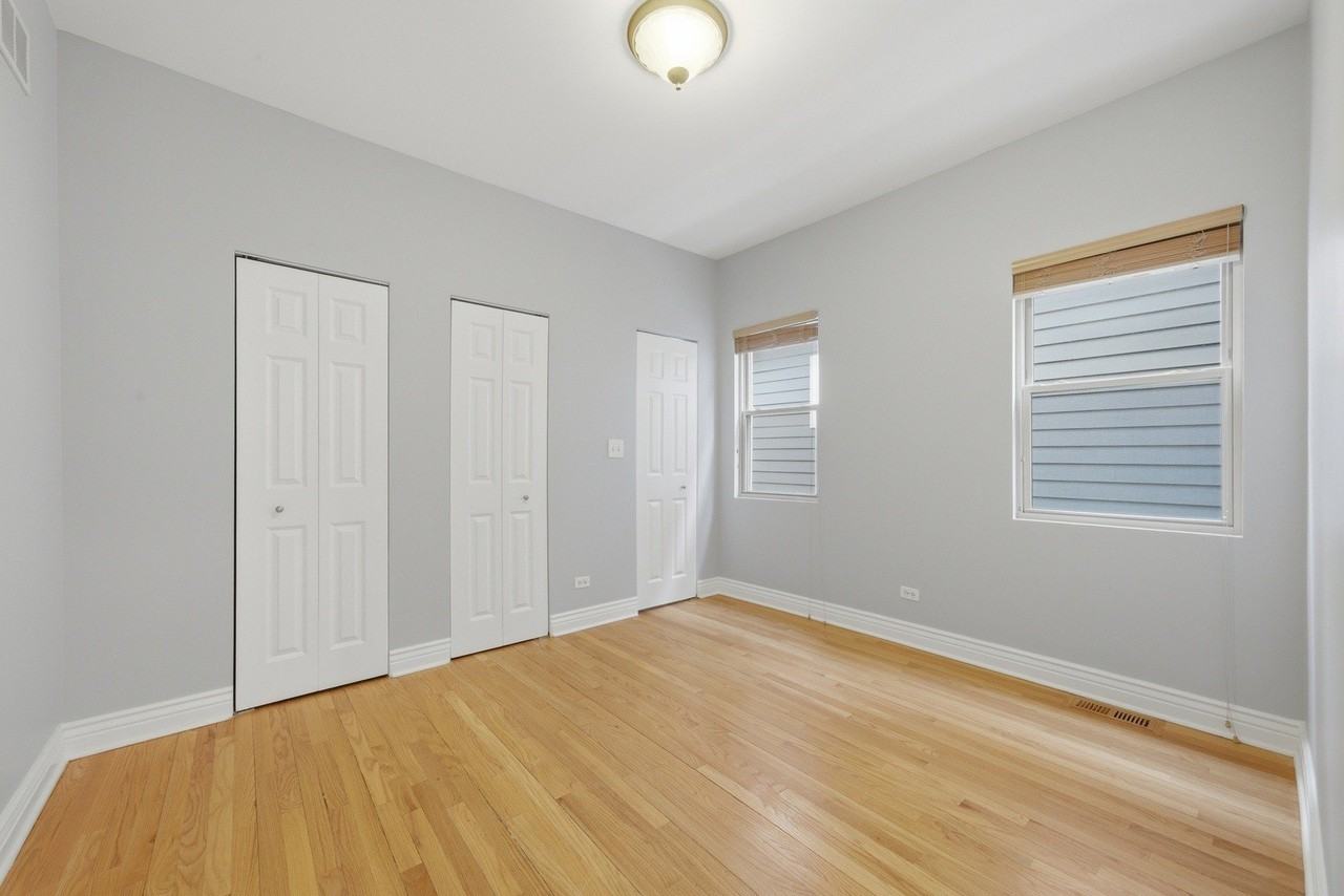 4545 N Lawndale Ave - Photo 5 of 8