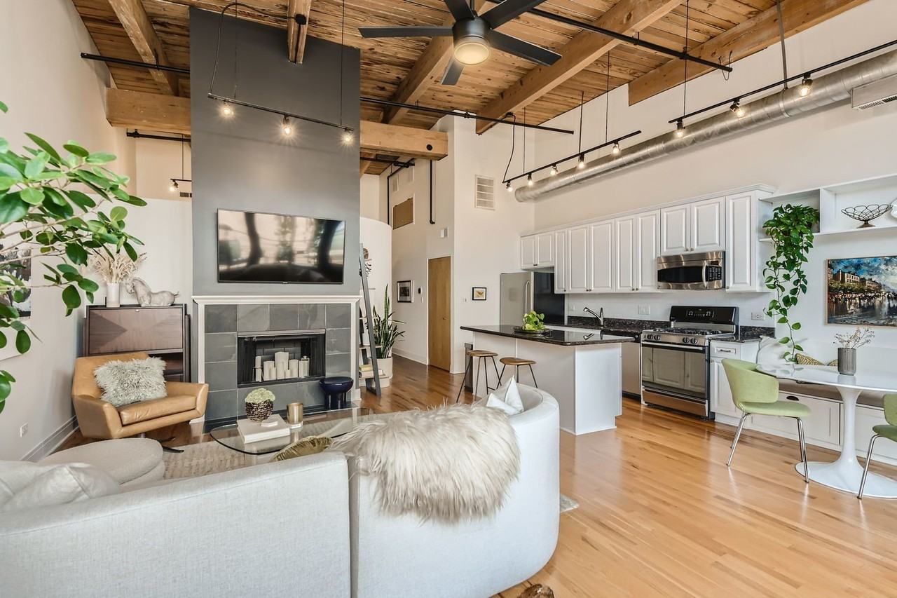1670 N Claremont Ave #302 - Photo 4 of 22