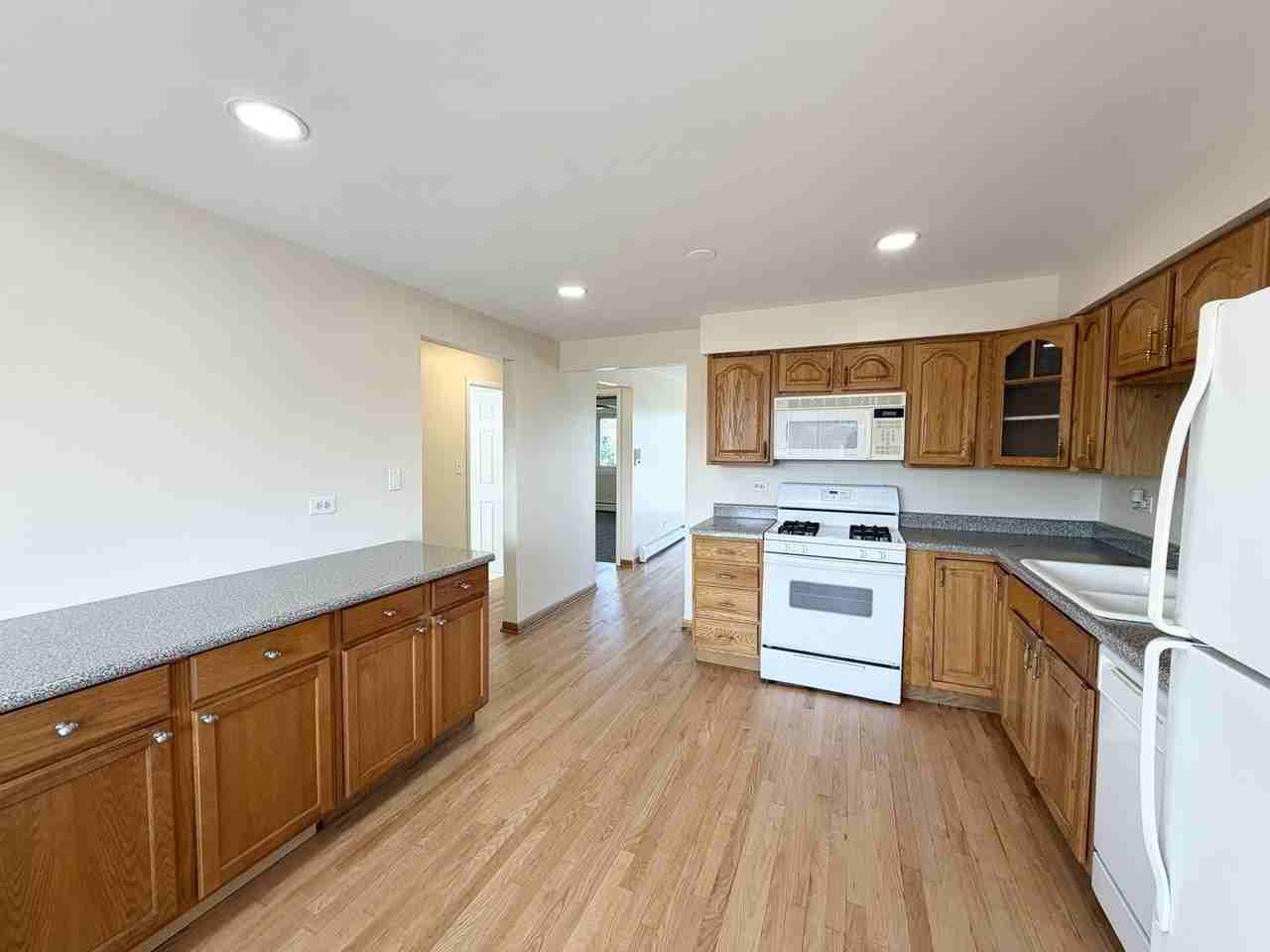 8101 W 83rd Pl #3W - Photo 5 of 22