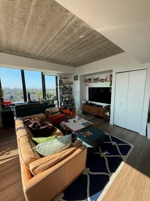 1640 W Division St #902 - Photo 4 of 19