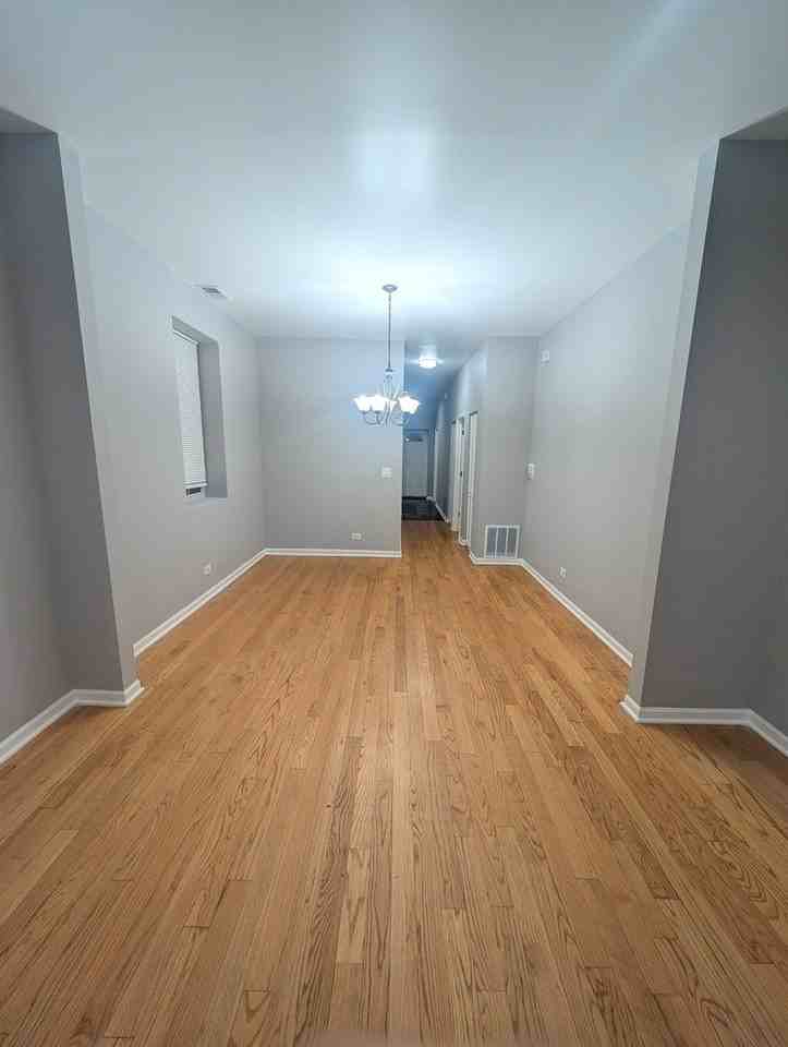 2531 W Flournoy St #1 - Photo 6 of 17