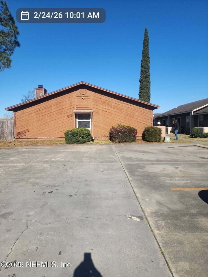 1456 Gifford Ave #D