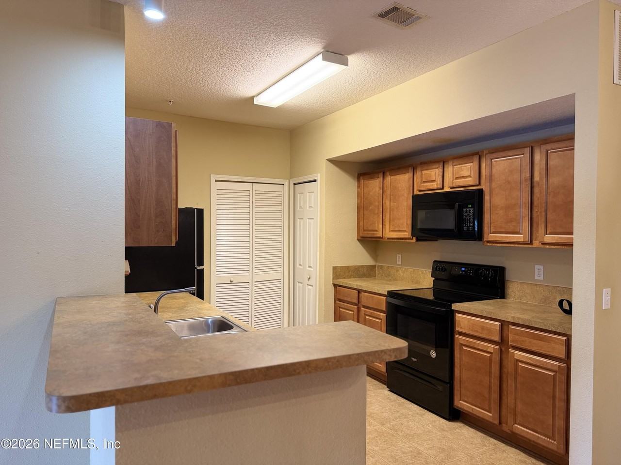 3631 Kirkpatrick Cir #4 - Photo 6 of 22