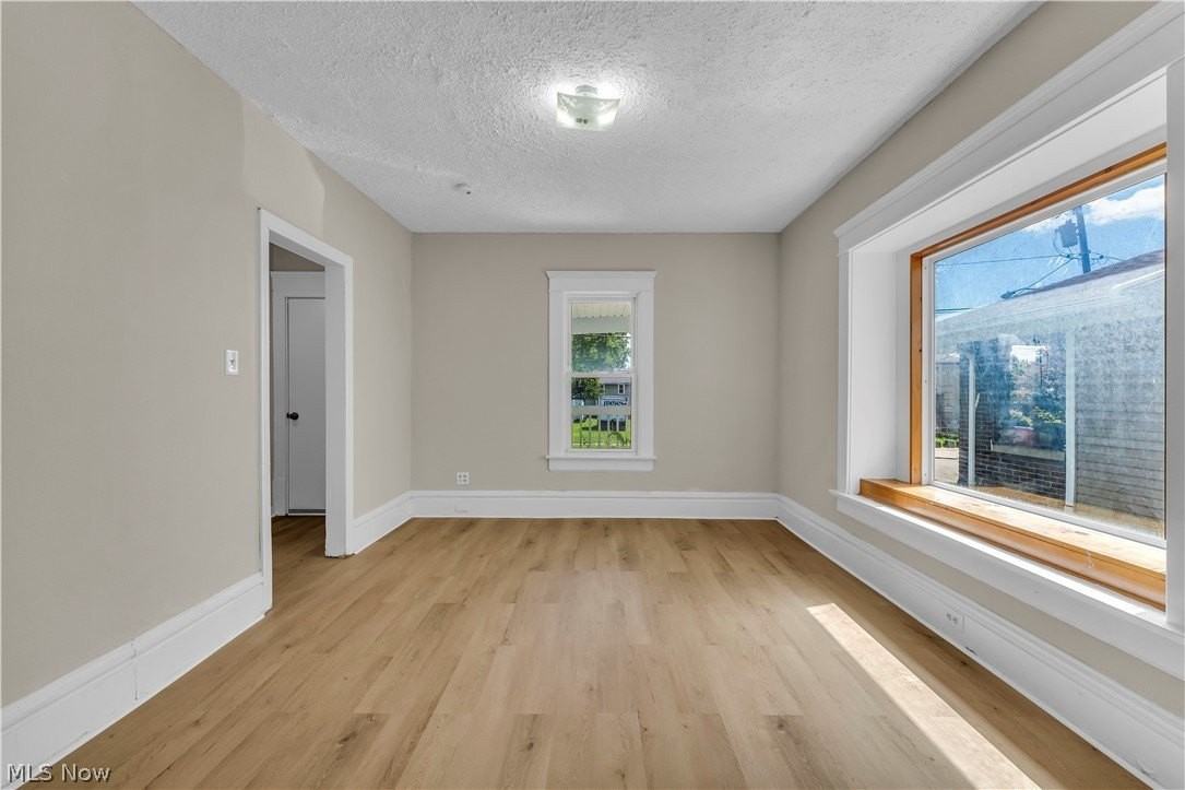94 Broad St #1 - Photo 6 of 17