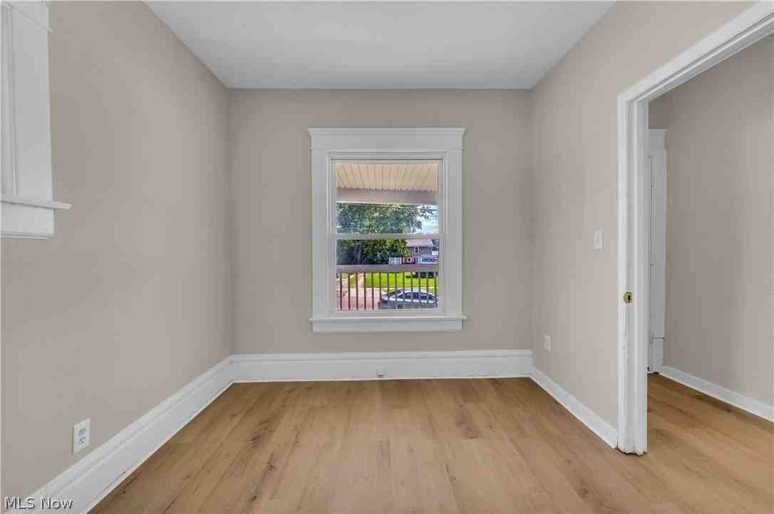 94 Broad St #1 - Photo 7 of 17