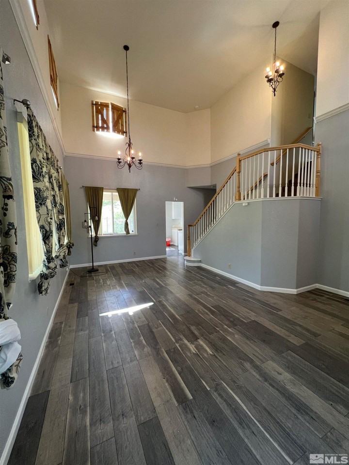 1889 Cambridge Hills Ct - Photo 4 of 16