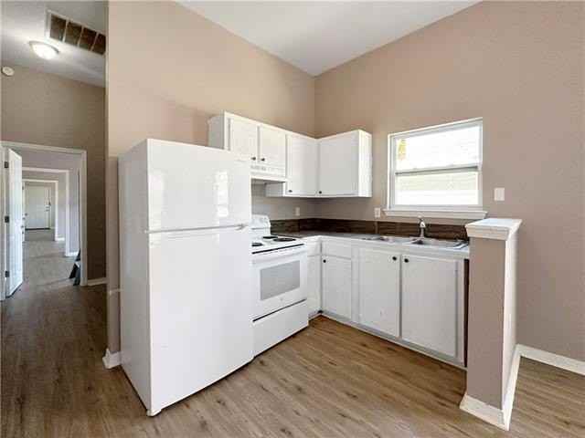 3320 3rd St - Photo 4 of 12