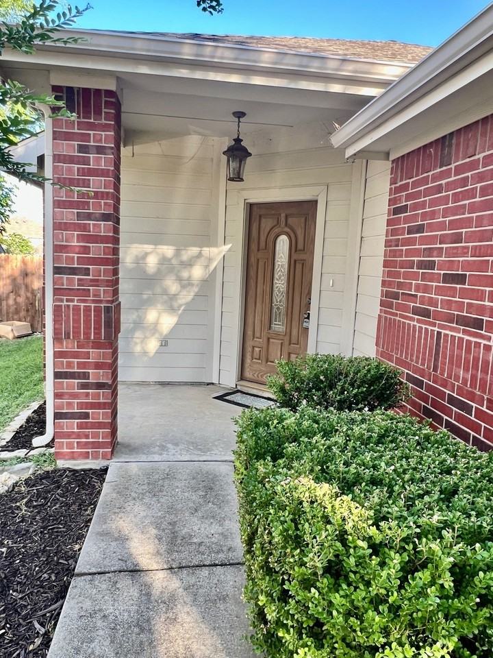 11617 Bobcat Dr - Photo 2 of 21