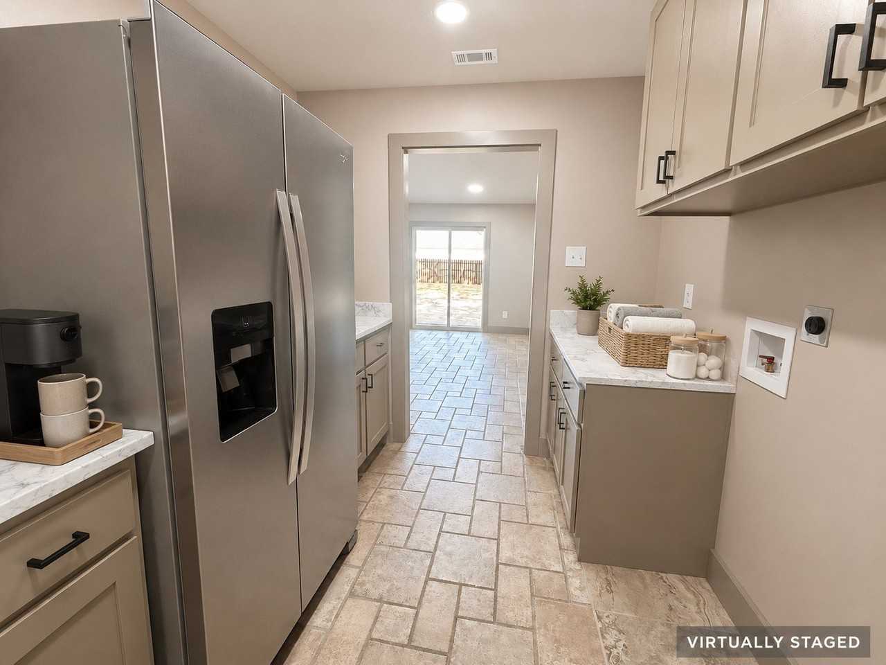 155 Barcelona St - Photo 5 of 13