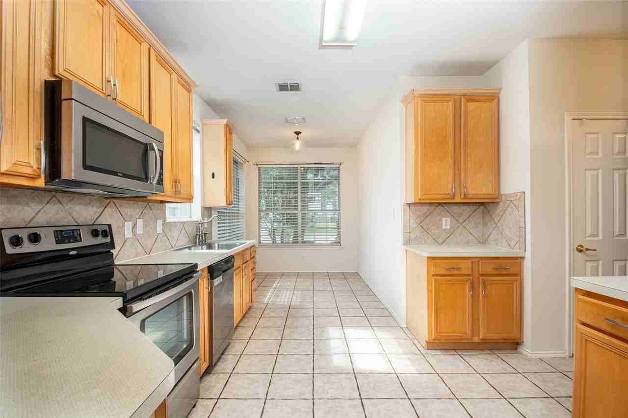 7049 Van Gogh Dr - Photo 5 of 25