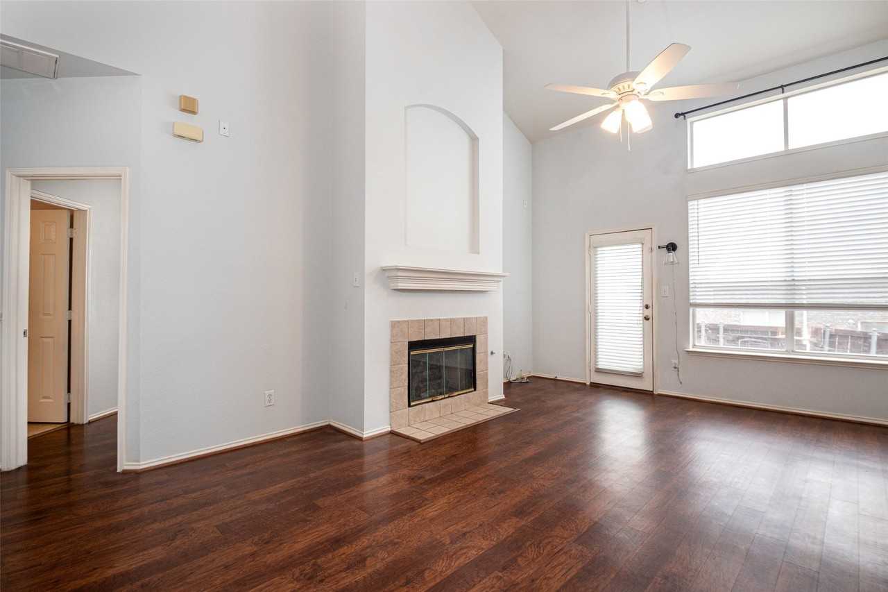 7049 Van Gogh Dr - Photo 7 of 25