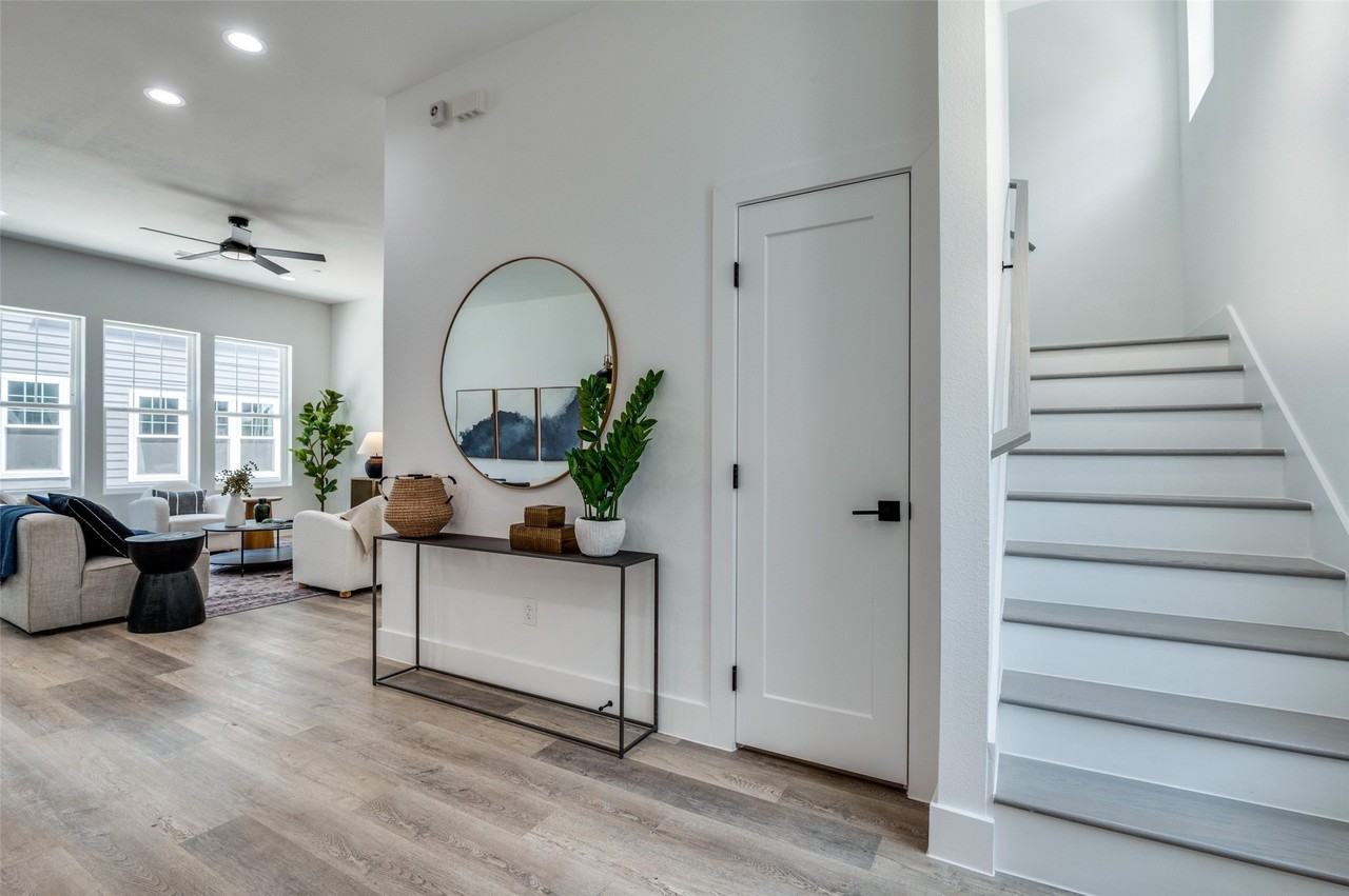 631 N Tyler St #302 - Photo 5 of 25