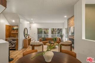 1160 Granville Ave #104 - Photo 4 of 8