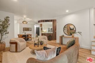 1160 Granville Ave #104 - Photo 7 of 8