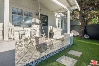 1605 Cabrillo Ave - Photo 3 of 8