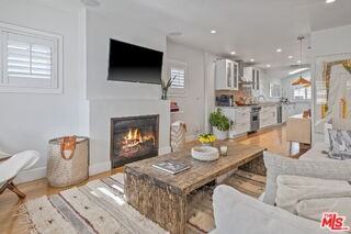 1605 Cabrillo Ave - Photo 5 of 8