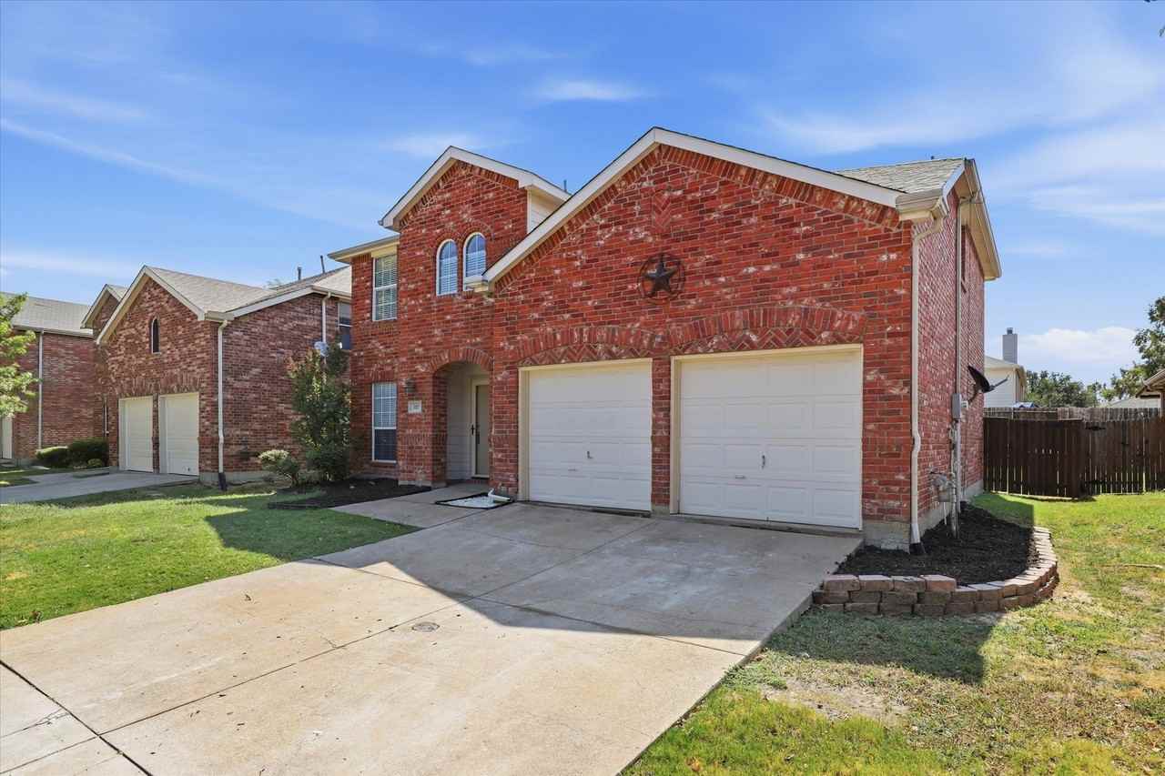 527 Tumbleweed Dr - Photo 3 of 37