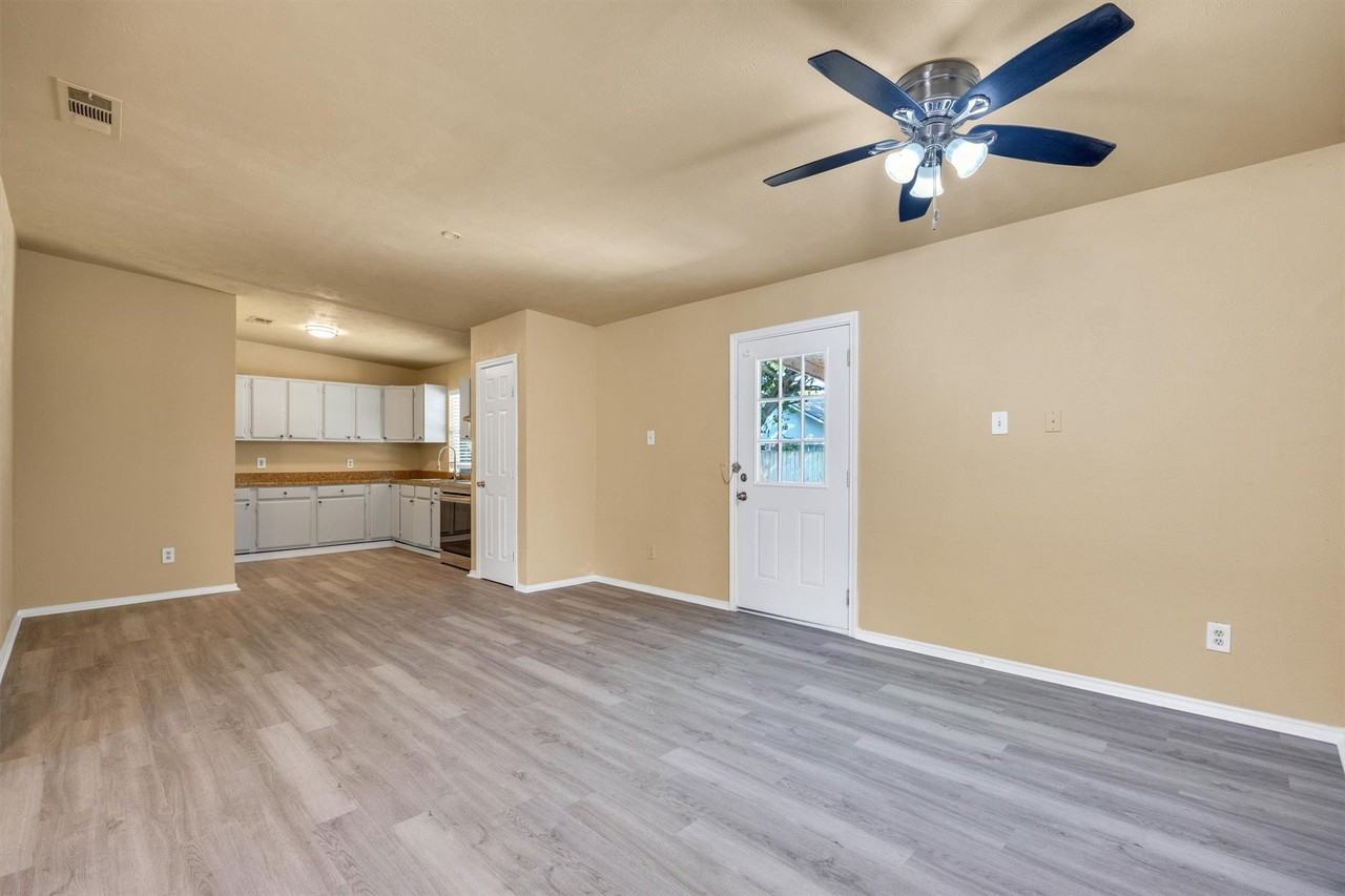 567 Tubbs Rd - Photo 3 of 17