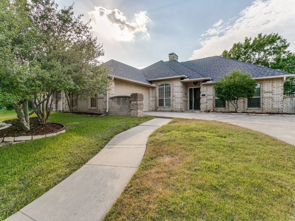 10228 Fieldcrest Dr - Photo 2 of 25