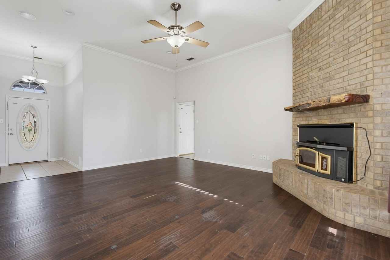 7017 Springwater Ave - Photo 7 of 40