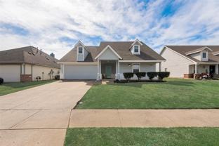 9805 Tanglebrush Dr - Photo 1 of 1