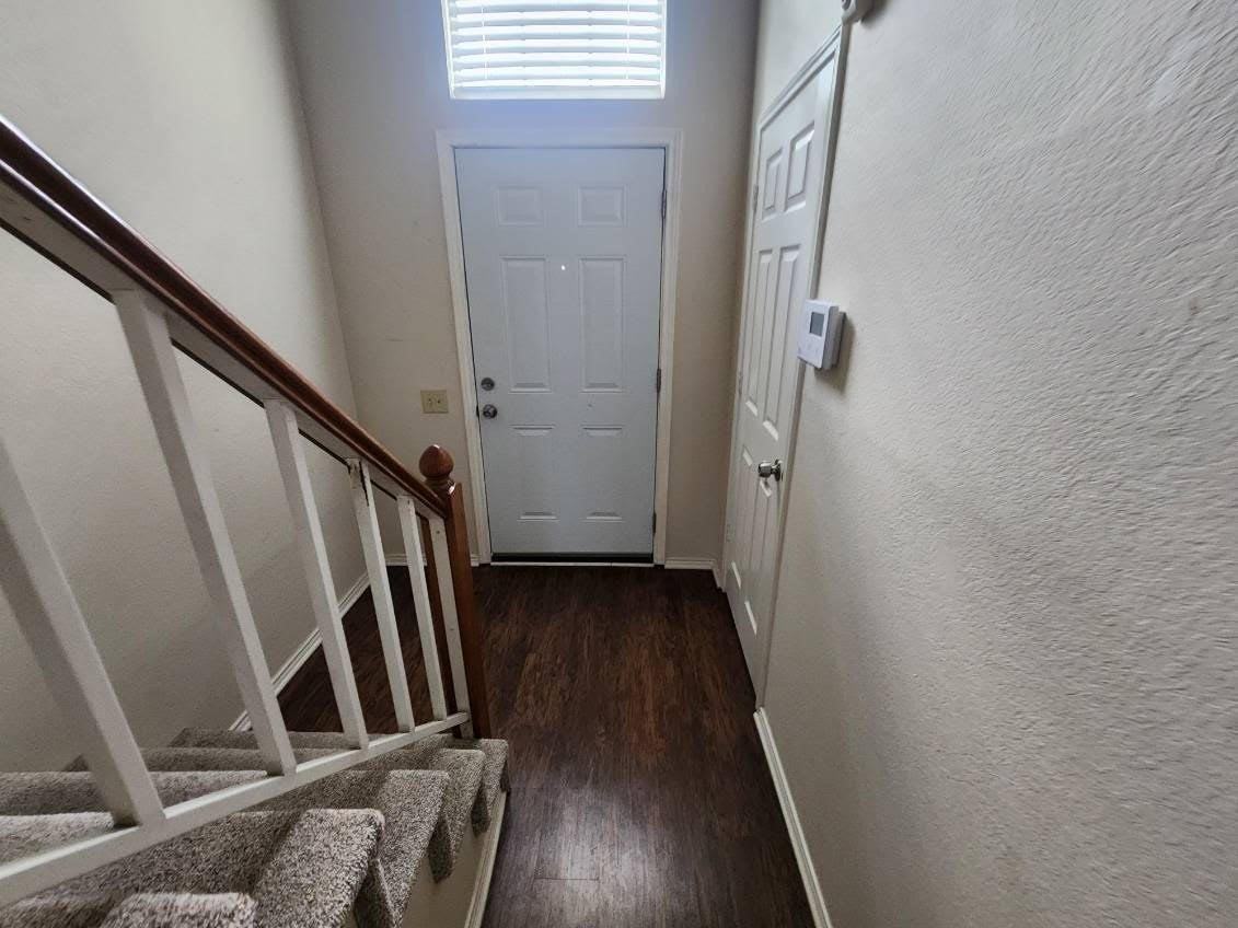 1503 Maybrook Ct - Photo 5 of 21