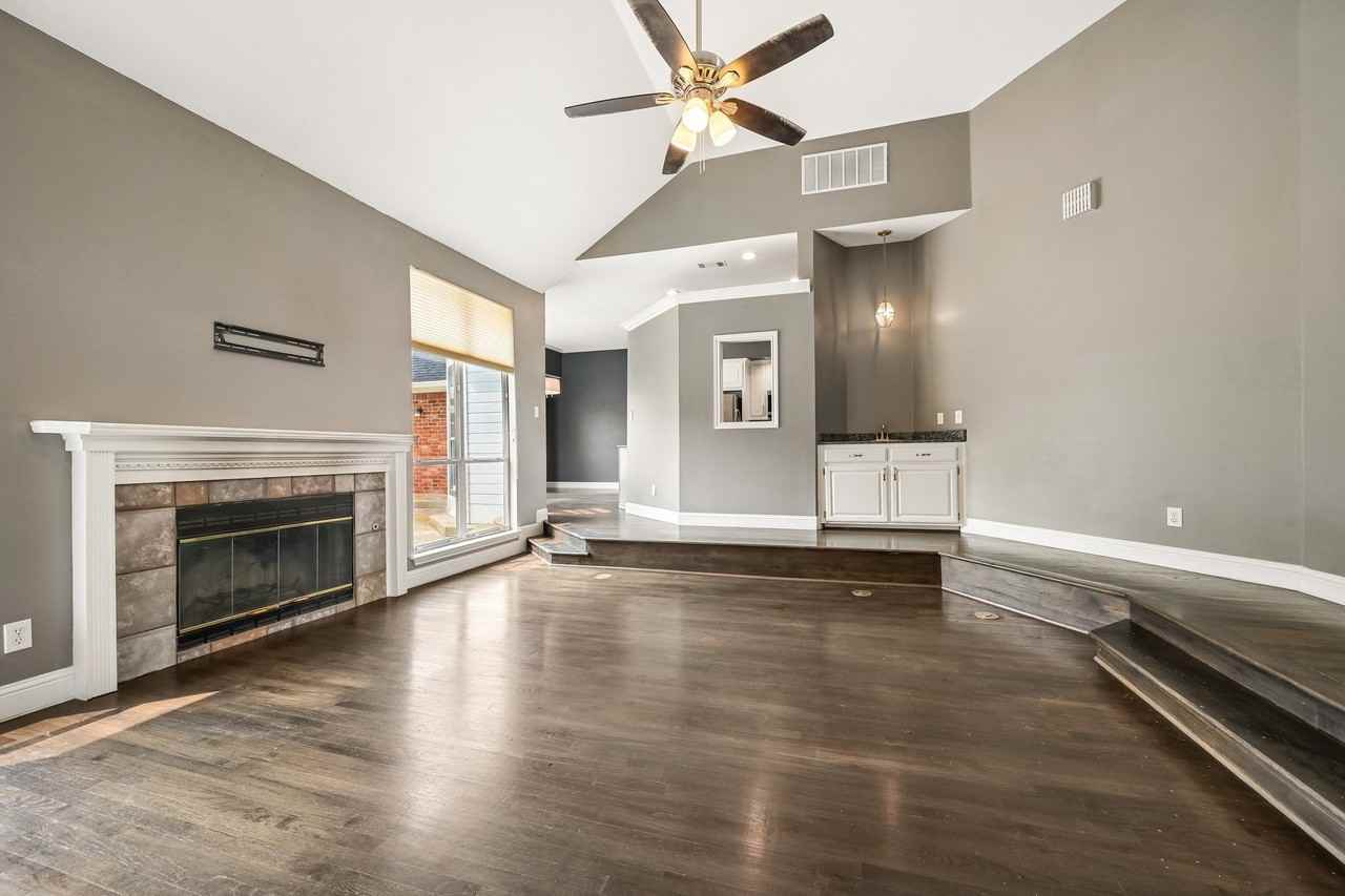 1380 Meandro Ria Ln - Photo 6 of 39
