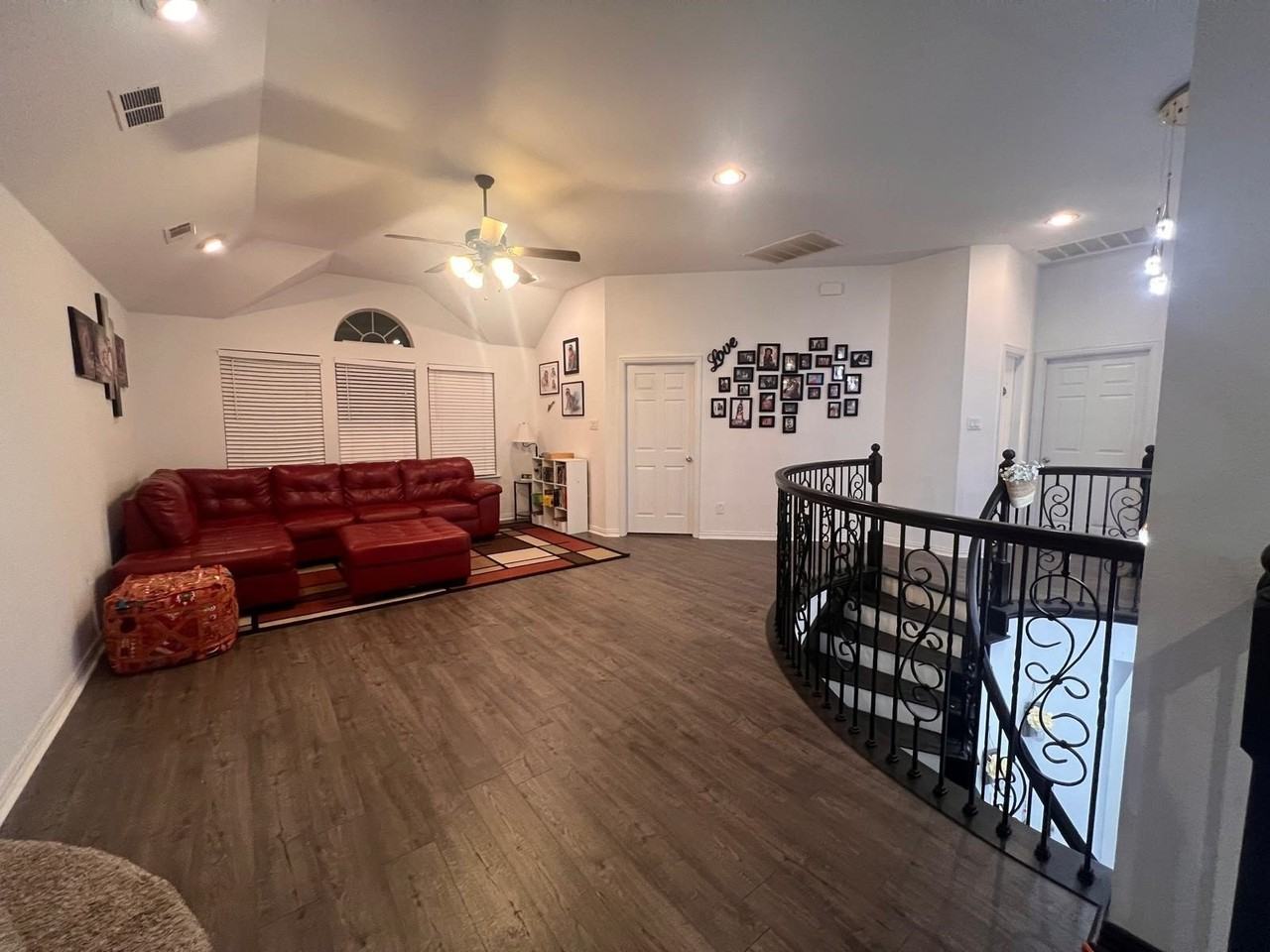 12345 Deerbrook Dr - Photo 4 of 9
