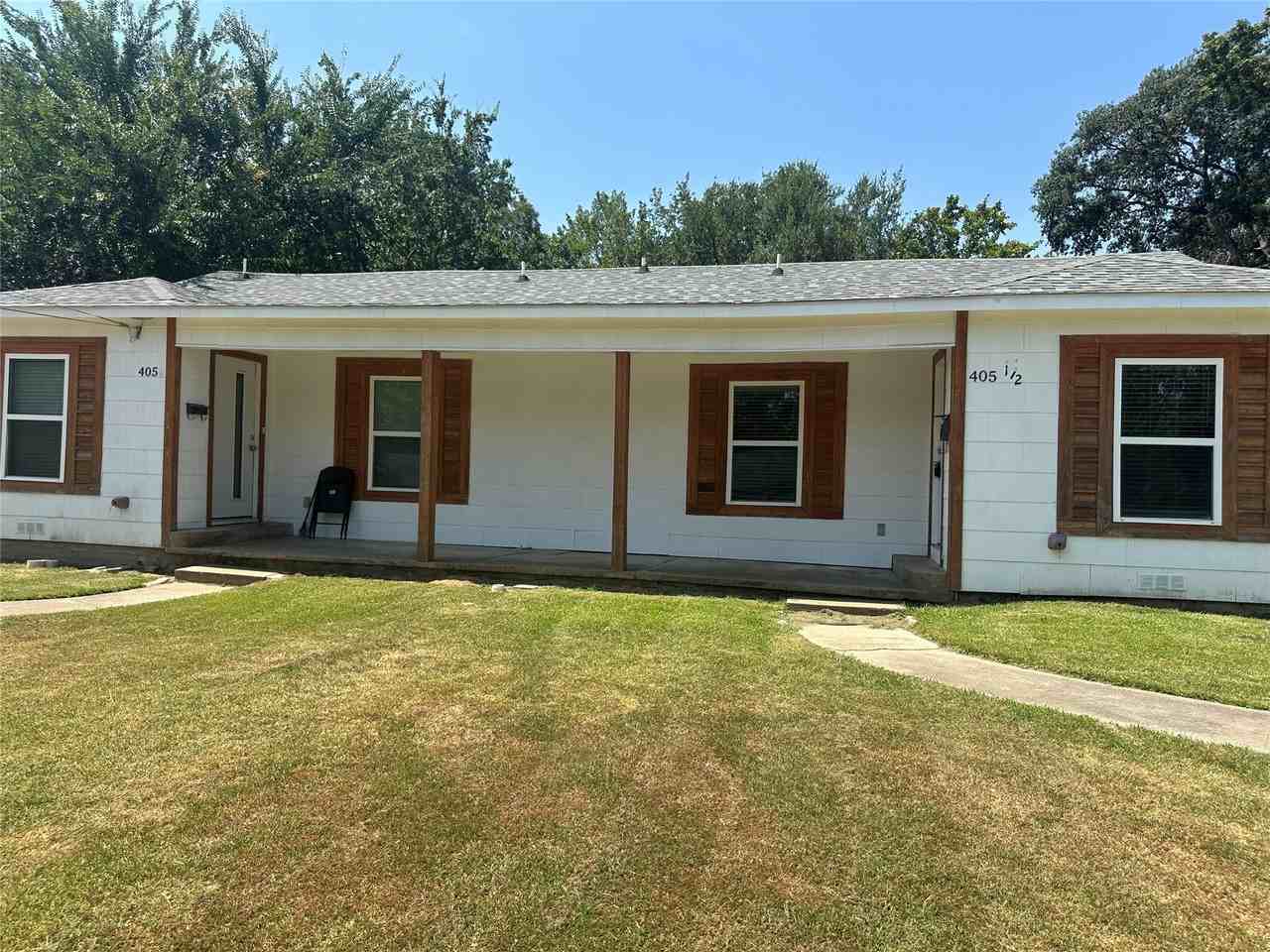 405 Maple Dr
