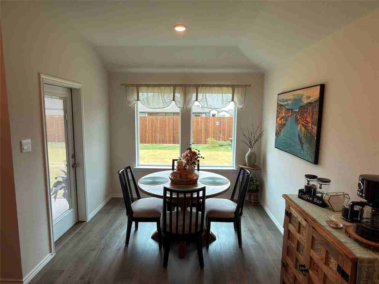 403 Silver Birch Dr - Photo 5 of 14