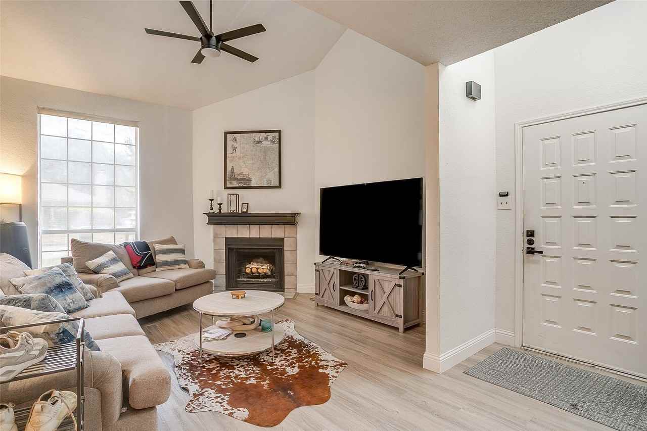 121 Myers Dr - Photo 3 of 25