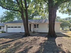 404 N Anna Dr - Photo 1 of 1
