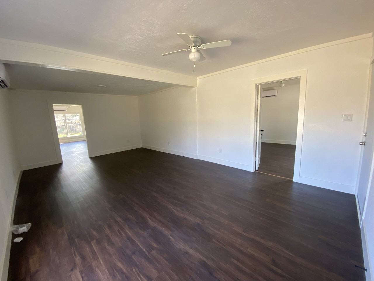 801 Walnut St - Photo 6 of 25