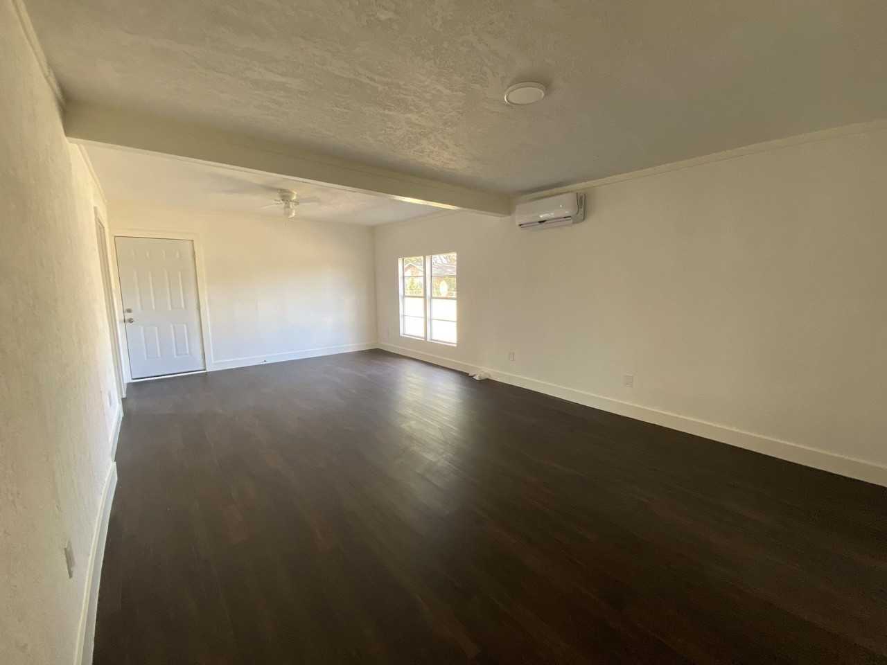 801 Walnut St - Photo 7 of 25