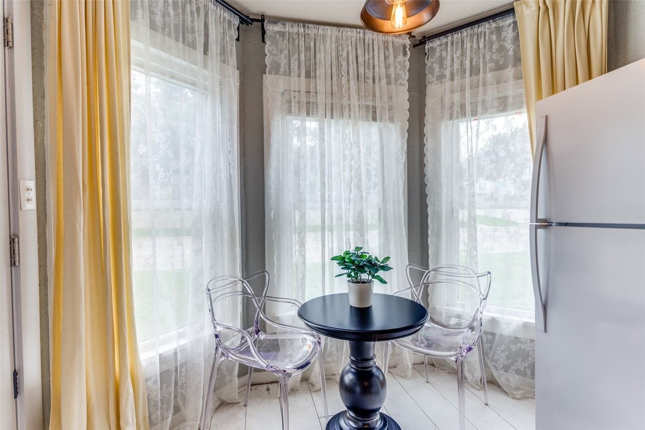 4039 Locke Ave #A - Photo 5 of 13