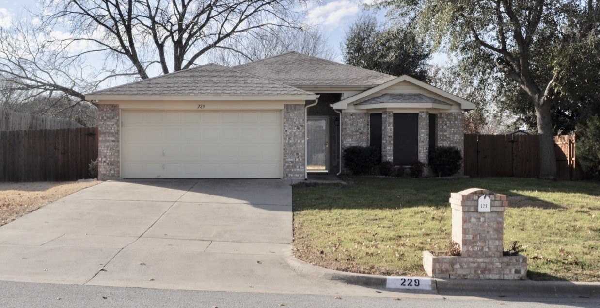 229 Lancelot Dr