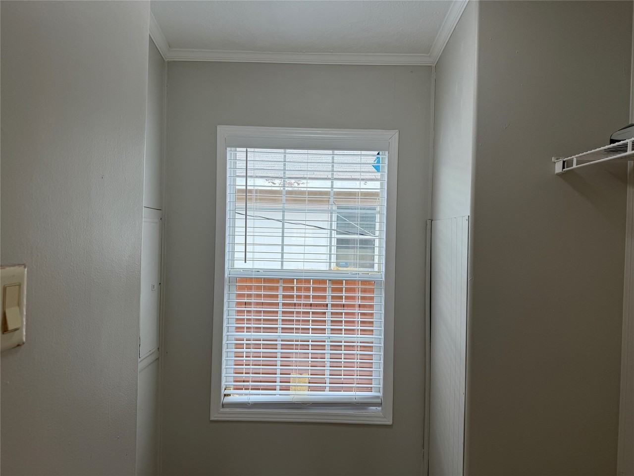 13755 Biggs St - Photo 7 of 28