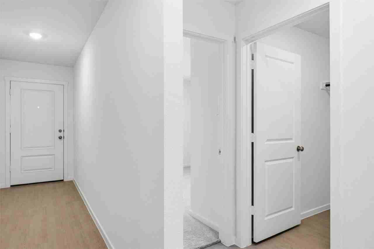 10740 Gun Barrel St - Photo 4 of 31
