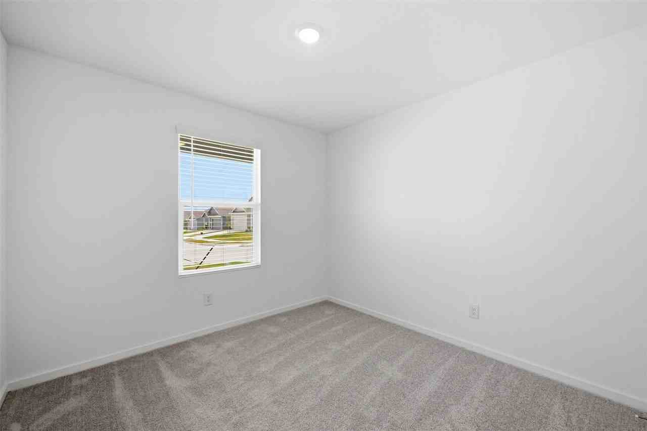 10740 Gun Barrel St - Photo 5 of 31