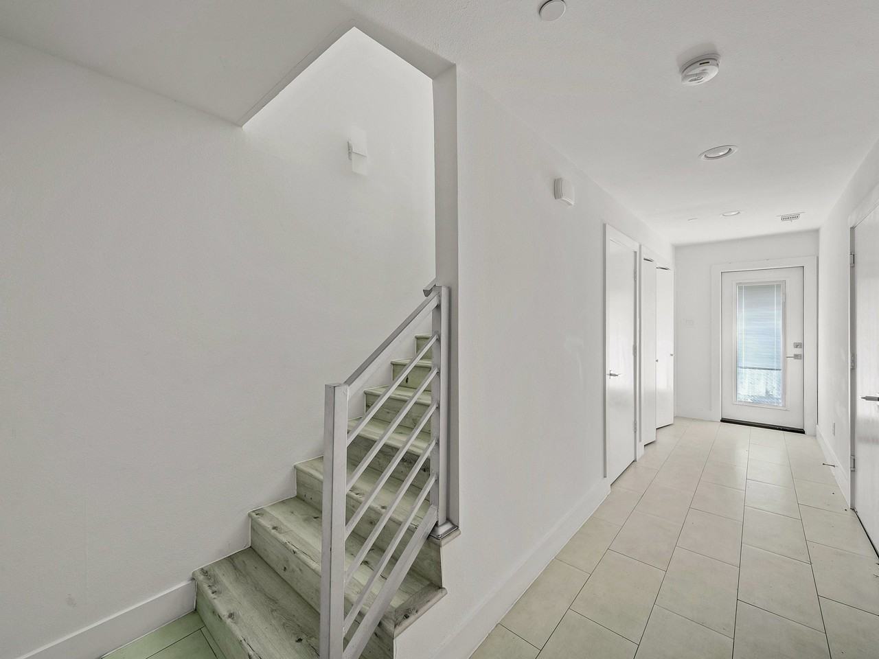 1022 Eldorado Ave #102 - Photo 4 of 20