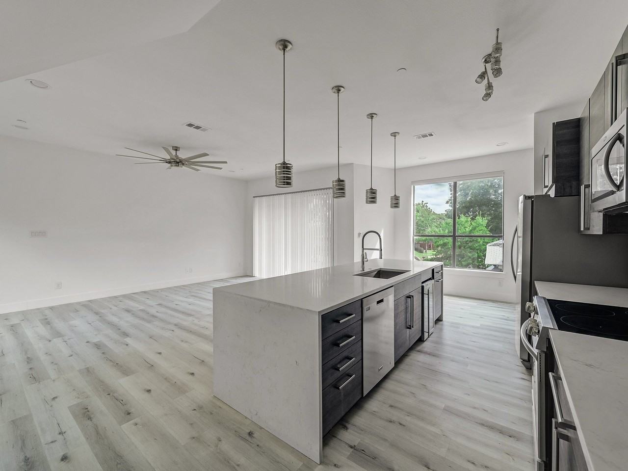 1022 Eldorado Ave #102 - Photo 7 of 20