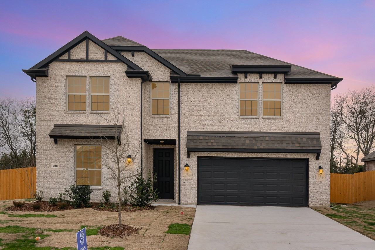 1019 Ella Dr