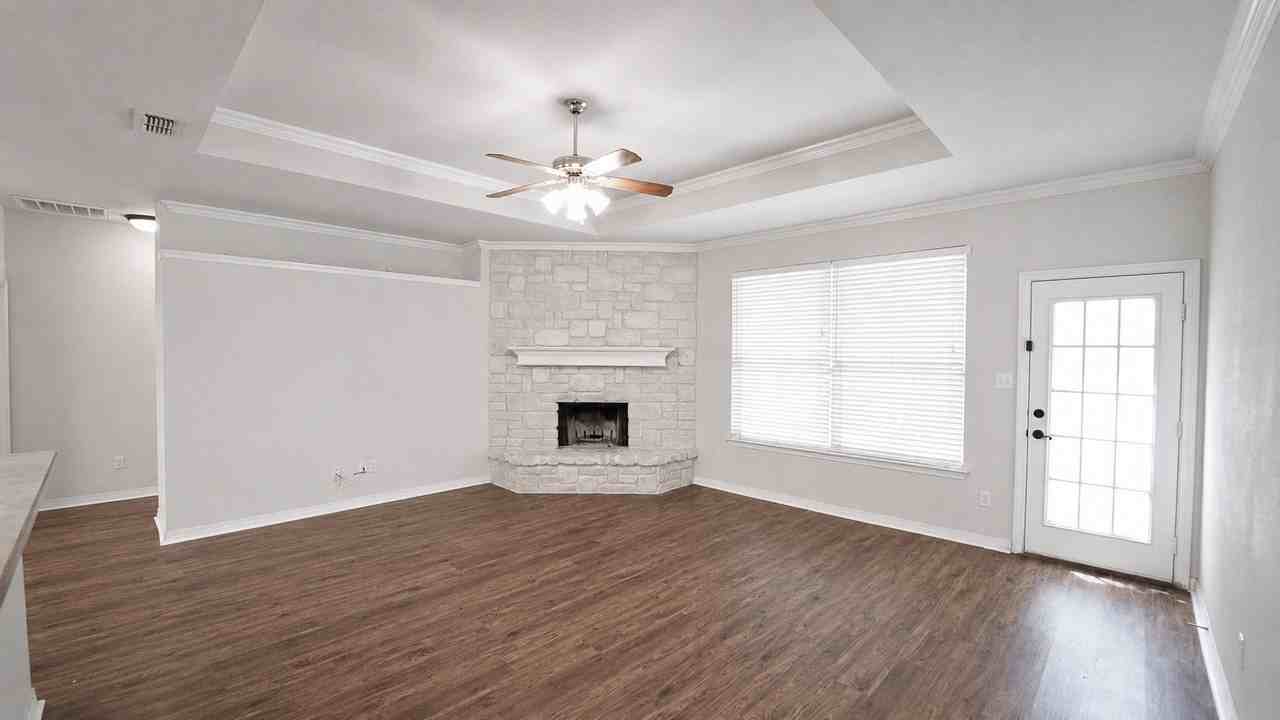 2310 Summer Brook Dr - Photo 6 of 15