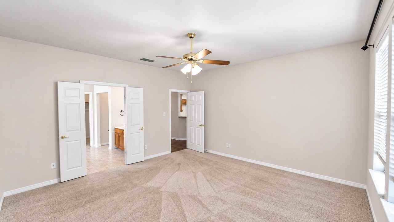 2310 Summer Brook Dr - Photo 7 of 15