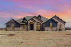 featured image of 720 Candace Dr