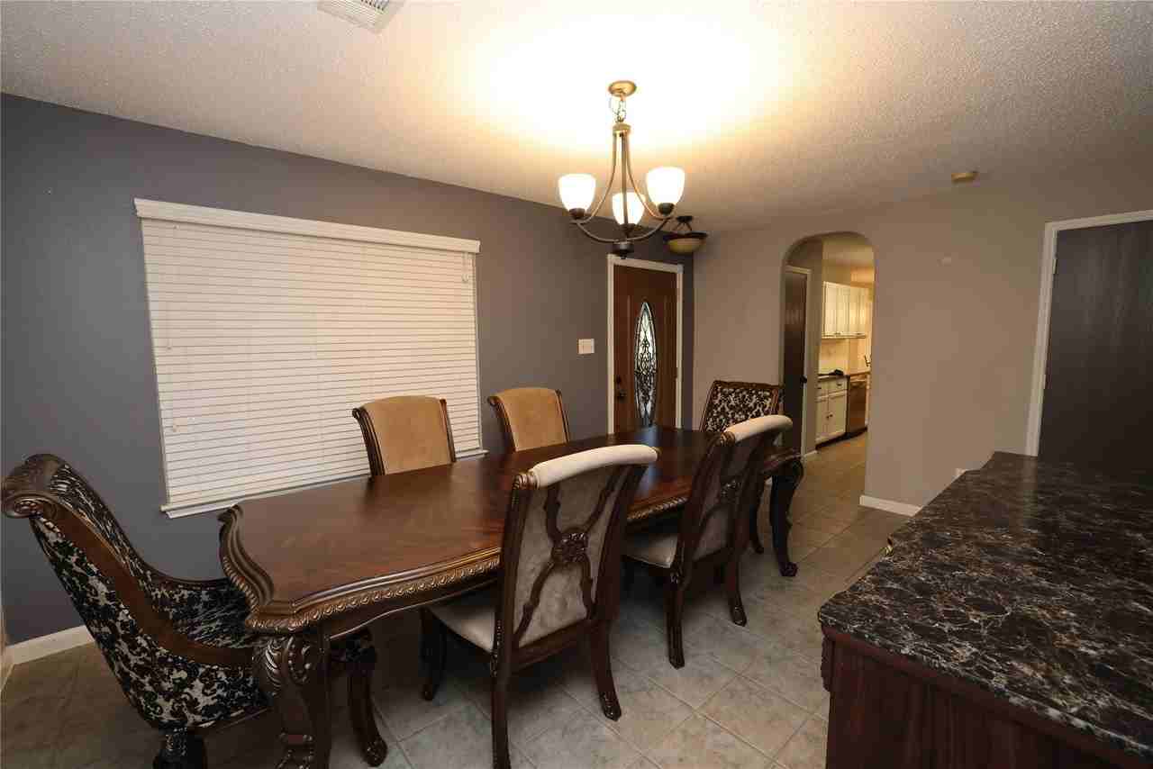 4360 Mesa Dr - Photo 6 of 34